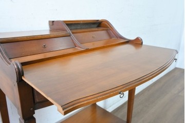中古　美品　フランス　輸入家具　アンティーク調のシャッター扉付きライティングビューロー　定価推定約35万円　(R-090934)