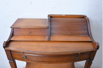 中古　美品　フランス　輸入家具　アンティーク調のシャッター扉付きライティングビューロー　定価推定約35万円　(R-090934)