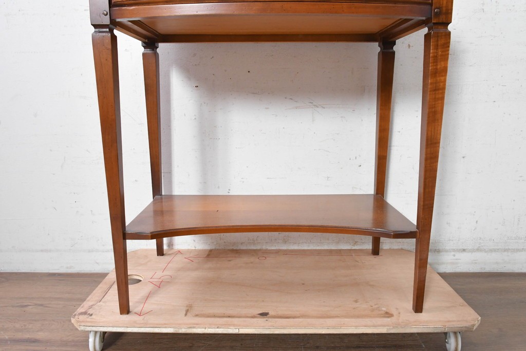 中古　美品　フランス　輸入家具　アンティーク調のシャッター扉付きライティングビューロー　定価推定約35万円　(R-090934)