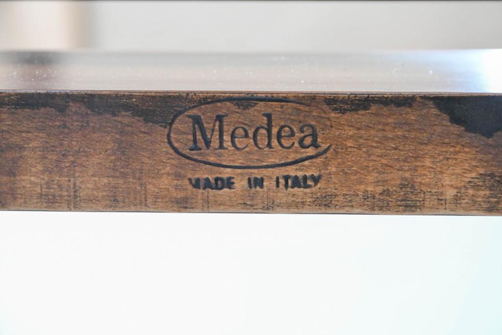 中古　美品　イタリア高級家具　メデア(Medea)　優美な曲線と彫刻が魅力のコンソールテーブル　(R-090936)