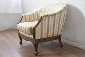 中古　神戸洋家具　メープル不二屋　花柄ストライプの張地が上品なラウンジチェア　(R-090939)
