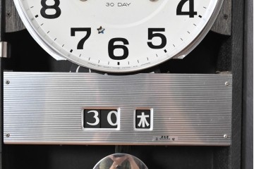 和製ヴィンテージ　昭和中期　愛知時計電機(アイチ、AICHI)　レトロな掛け時計　(R-090951)