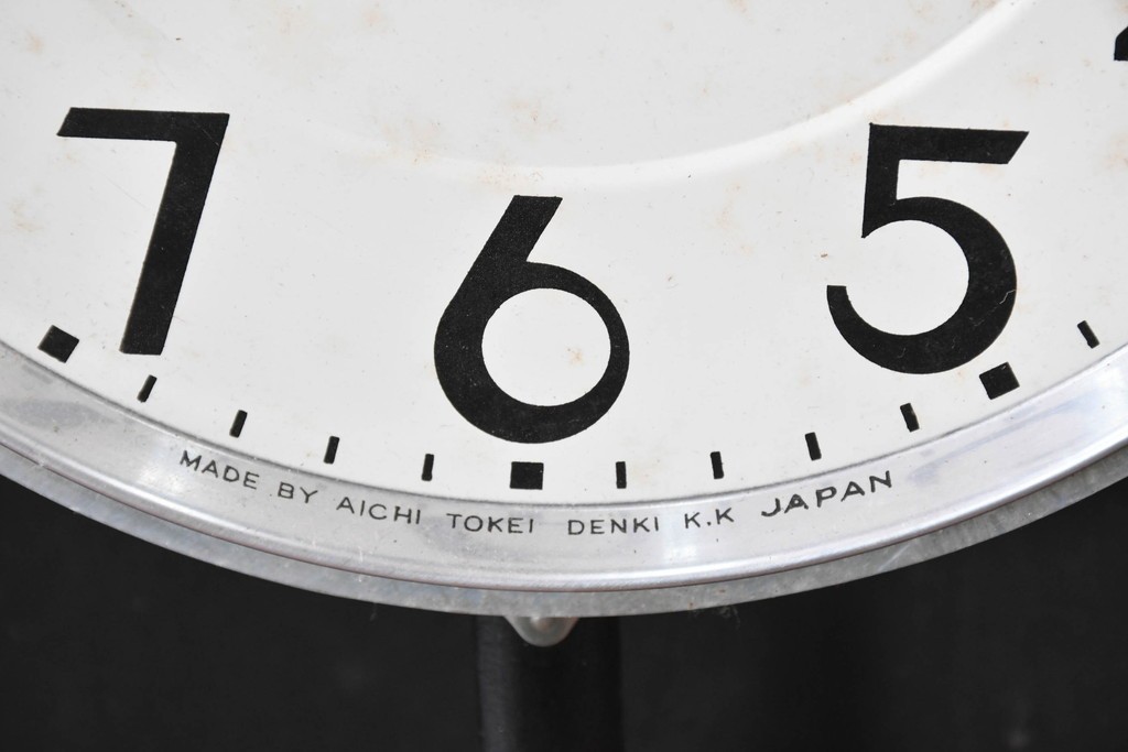 和製ヴィンテージ　昭和中期　愛知時計電機(アイチ、AICHI)　Super Eight(スーパーエイト)　彫刻が趣深い掛け時計　(R-090952)