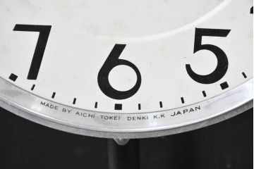 和製ヴィンテージ　昭和中期　愛知時計電機(アイチ、AICHI)　Super Eight(スーパーエイト)　彫刻が趣深い掛け時計　(R-090952)