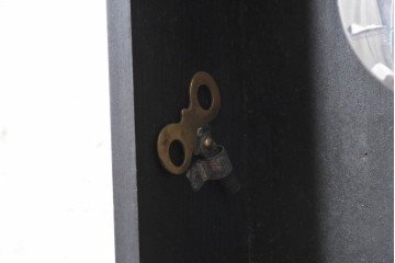 和製ヴィンテージ　昭和中期　愛知時計電機(アイチ、AICHI)　Super Eight(スーパーエイト)　彫刻が趣深い掛け時計　(R-090952)