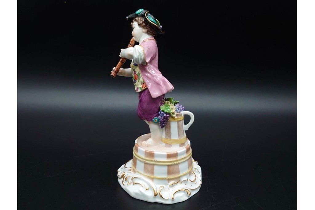 ドイツ製　Meissen(マイセン)　「笛を吹く少年像」を含む華やかなフィギュリン2点セット　(R-090961)