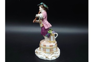 ドイツ製　Meissen(マイセン)　「笛を吹く少年像」を含む華やかなフィギュリン2点セット　(R-090961)