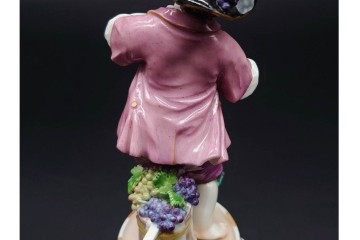 ドイツ製　Meissen(マイセン)　「笛を吹く少年像」を含む華やかなフィギュリン2点セット　(R-090961)