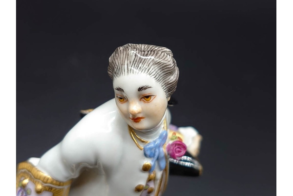 ドイツ製　Meissen(マイセン)　「笛を吹く少年像」を含む華やかなフィギュリン2点セット　(R-090961)