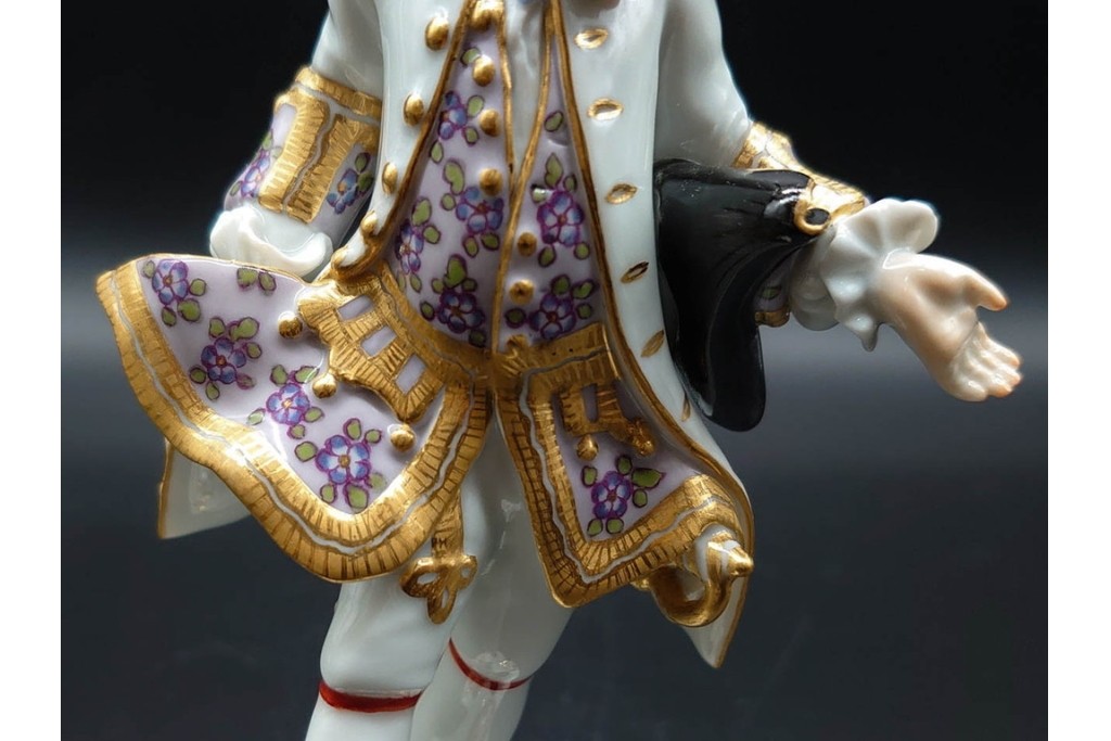ドイツ製　Meissen(マイセン)　「笛を吹く少年像」を含む華やかなフィギュリン2点セット　(R-090961)