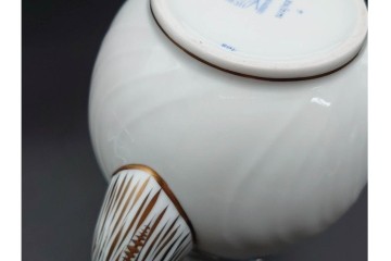希少サイズ!　ハンガリー　HEREND(ヘレンド)　トゥッピーニの角笛　薔薇のつまみをあしらったコーヒーポット　(R-090962)