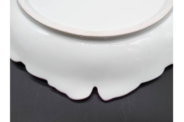 ドイツ製　Meissen(マイセン)　ホビーコレクション　リボン&フラワーと昆虫の装飾が色鮮やかな オーバルプレート　スクラッチあり　(R-090969)