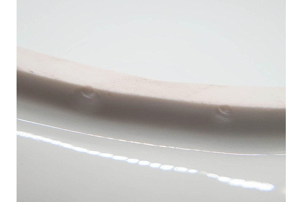 ドイツ製　Meissen(マイセン)　ホビーコレクション　リボン&フラワーと昆虫の装飾が色鮮やかな オーバルプレート　スクラッチあり　(R-090969)
