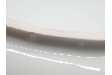 ドイツ製　Meissen(マイセン)　ホビーコレクション　リボン&フラワーと昆虫の装飾が色鮮やかな オーバルプレート　スクラッチあり　(R-090969)