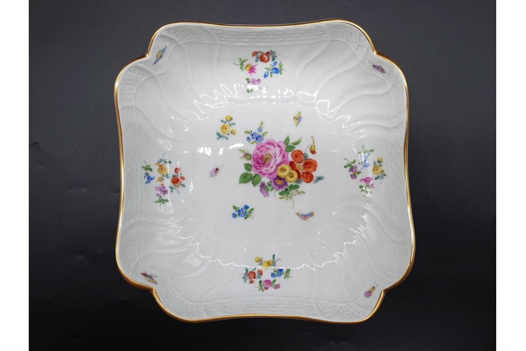 ドイツ製　Meissen(マイセン)　フラワーブーケ　五つ花デザイン　色鮮やかな昆虫と花々を描いたスクエアボウル　(R-090970)