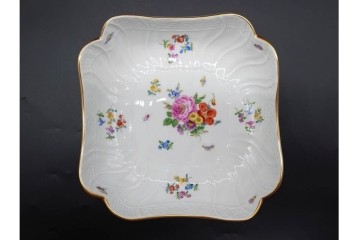 ドイツ製　Meissen(マイセン)　フラワーブーケ　五つ花デザイン　色鮮やかな昆虫と花々を描いたスクエアボウル　(R-090970)