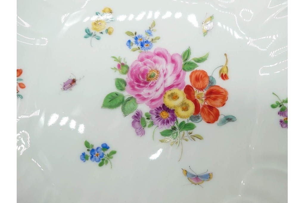 ドイツ製　Meissen(マイセン)　フラワーブーケ　五つ花デザイン　色鮮やかな昆虫と花々を描いたスクエアボウル　(R-090970)