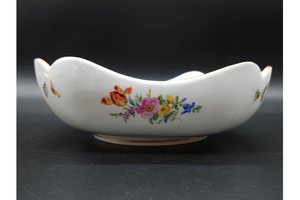 ドイツ製　Meissen(マイセン)　フラワーブーケ　五つ花デザイン　色鮮やかな昆虫と花々を描いたスクエアボウル　(R-090970)