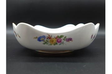 ドイツ製　Meissen(マイセン)　フラワーブーケ　五つ花デザイン　色鮮やかな昆虫と花々を描いたスクエアボウル　(R-090970)