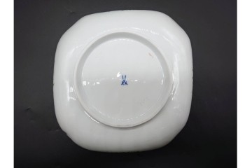 ドイツ製　Meissen(マイセン)　フラワーブーケ　五つ花デザイン　色鮮やかな昆虫と花々を描いたスクエアボウル　(R-090970)