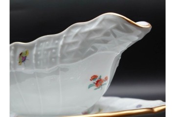 希少!　ドイツ製　Meissen(マイセン)　フラワーブーケ　五つ花デザイン　色鮮やかな昆虫と花々を描いたソースボート　(R-090971)