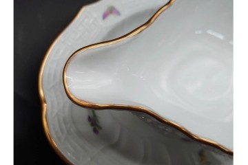 希少!　ドイツ製　Meissen(マイセン)　フラワーブーケ　五つ花デザイン　色鮮やかな昆虫と花々を描いたソースボート　(R-090971)