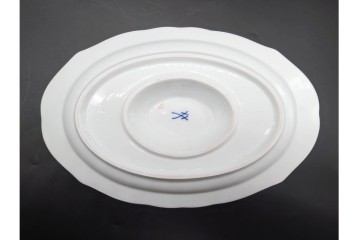 希少!　ドイツ製　Meissen(マイセン)　フラワーブーケ　五つ花デザイン　色鮮やかな昆虫と花々を描いたソースボート　(R-090971)