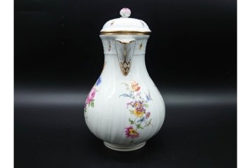 ドイツ製　Meissen(マイセン)　フラワーブーケ　五つ花デザイン　色鮮やかな昆虫と花々が描かれたポット・クリーマー・シュガーポットセット　(R-090972)