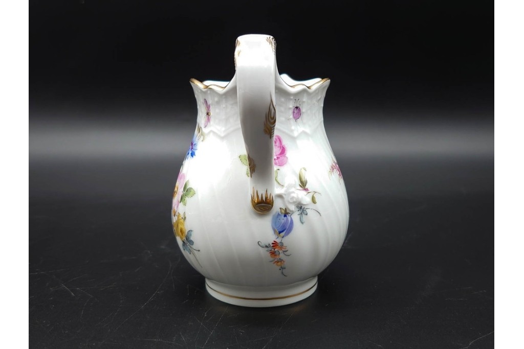 ドイツ製　Meissen(マイセン)　フラワーブーケ　五つ花デザイン　色鮮やかな昆虫と花々が描かれたポット・クリーマー・シュガーポットセット　(R-090972)