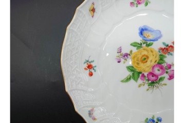 希少!　ドイツ製　Meissen(マイセン)　フラワーブーケ　五つ花デザイン　ダブルハンドルのカップ&ソーサー3客セット　(R-090973)