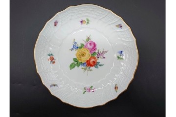 希少!　ドイツ製　Meissen(マイセン)　フラワーブーケ　五つ花デザイン　ダブルハンドルのカップ&ソーサー3客セット　(R-090973)