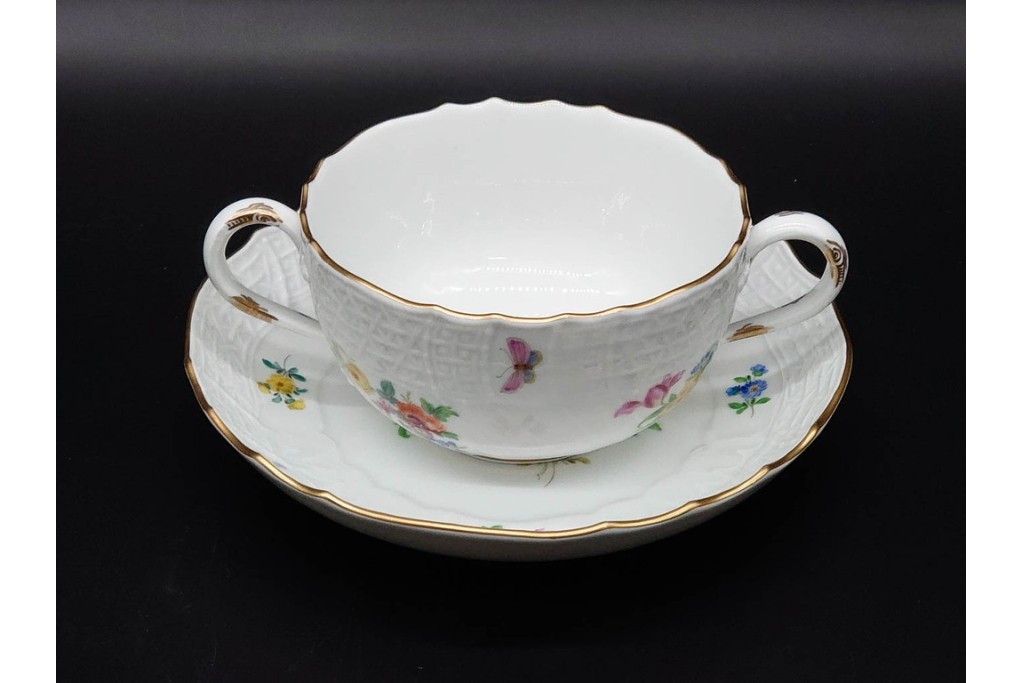 希少!　ドイツ製　Meissen(マイセン)　フラワーブーケ　五つ花デザイン　ダブルハンドルのカップ&ソーサー3客セット　(R-090974)