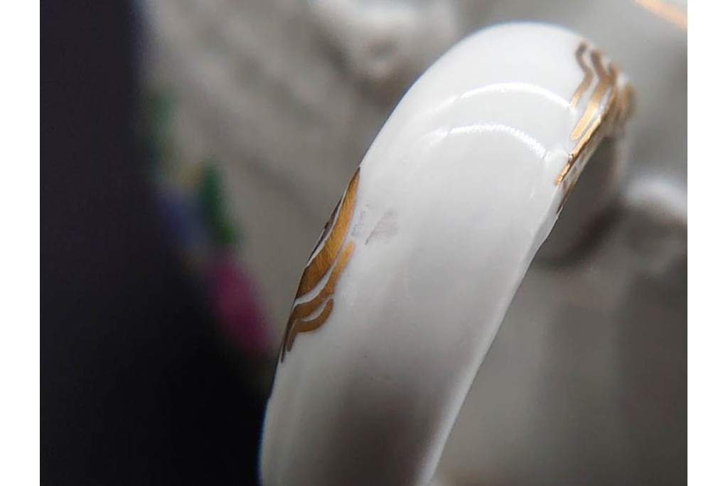 希少!　ドイツ製　Meissen(マイセン)　フラワーブーケ　五つ花デザイン　ダブルハンドルのカップ&ソーサー3客セット　(R-090974)