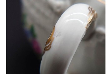 希少!　ドイツ製　Meissen(マイセン)　フラワーブーケ　五つ花デザイン　ダブルハンドルのカップ&ソーサー3客セット　(R-090974)