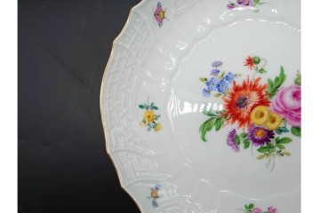 希少!　ドイツ製　Meissen(マイセン)　フラワーブーケ　五つ花デザイン　ダブルハンドルのカップ&ソーサー3客セット　(R-090974)