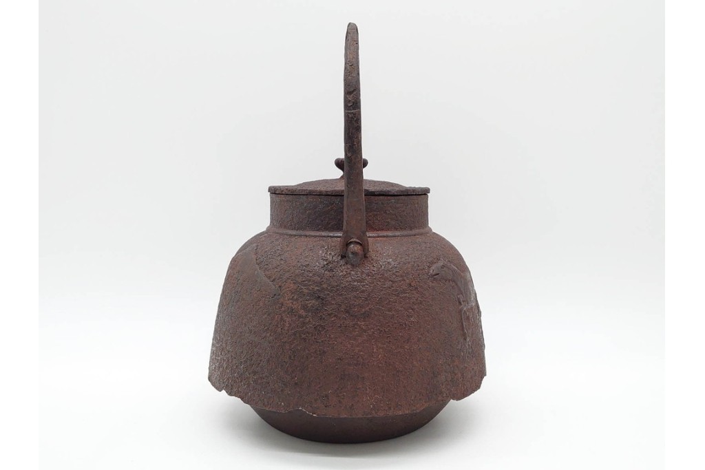 戦前　当時物　 山形鋳物の老舗 保寿堂　馬図が印象的な鉄瓶　(R-090985)