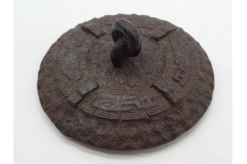 戦前　当時物　獣口と饕餮紋が目を引く鉄瓶　※水漏れあり　(R-090987)