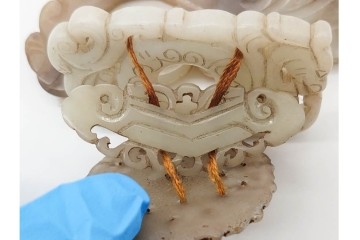 中国　古玩　花や龍といった繊細な彫刻が施された玉佩など古玉7点セット　(R-090995)