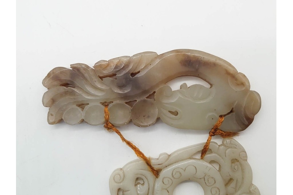 中国　古玩　花や龍といった繊細な彫刻が施された玉佩など古玉7点セット　(R-090995)