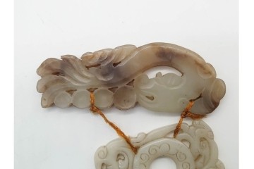 中国　古玩　花や龍といった繊細な彫刻が施された玉佩など古玉7点セット　(R-090995)
