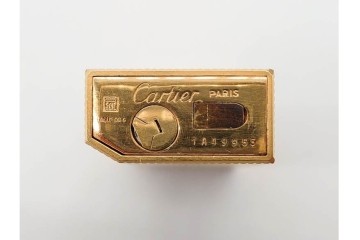 Cartier(カルティエ) 1点・dunhill(ダンヒル) 2点　ゴールドとシルバーの上品なガスライター3点セット　うち2点外箱付き　(R-090996)