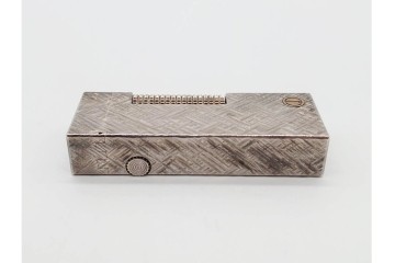Cartier(カルティエ) 1点・dunhill(ダンヒル) 2点　ゴールドとシルバーの上品なガスライター3点セット　うち2点外箱付き　(R-090996)