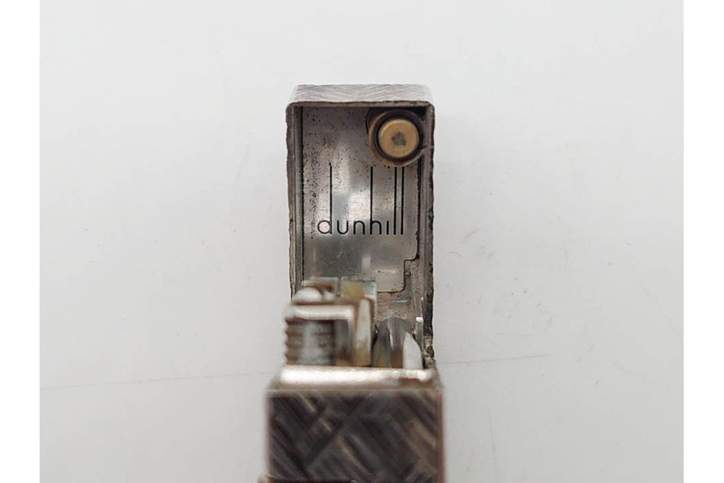 Cartier(カルティエ) 1点・dunhill(ダンヒル) 2点　ゴールドとシルバーの上品なガスライター3点セット　うち2点外箱付き　(R-090996)