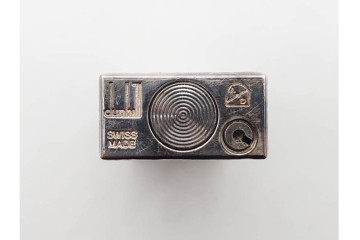 Cartier(カルティエ) 1点・dunhill(ダンヒル) 2点　ゴールドとシルバーの上品なガスライター3点セット　うち2点外箱付き　(R-090996)