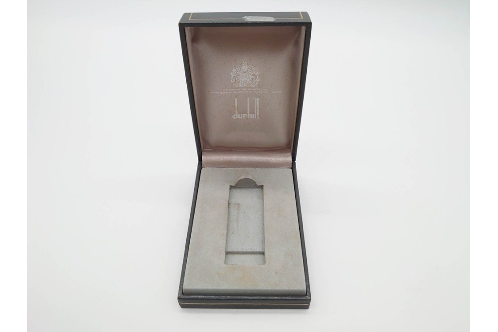 Cartier(カルティエ) 1点・dunhill(ダンヒル) 2点　ゴールドとシルバーの上品なガスライター3点セット　うち2点外箱付き　(R-090996)