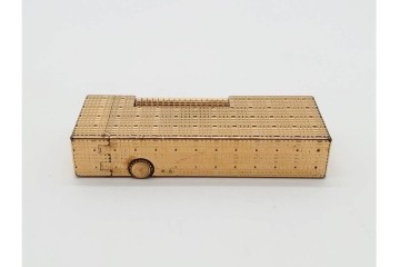 Cartier(カルティエ) 1点・dunhill(ダンヒル) 2点　ゴールドとシルバーの上品なガスライター3点セット　うち2点外箱付き　(R-090996)