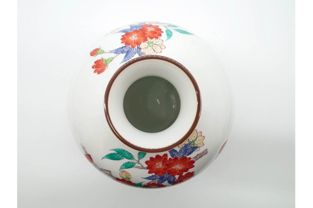 人間国宝　十四代 酒井田柿右衛門　本人作　濁手　高さ約26cm　上品な枝垂桜文の花瓶　共箱付き　(R-090999)