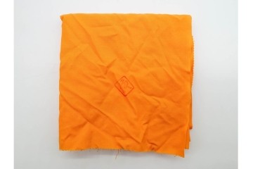 人間国宝　十四代 酒井田柿右衛門　本人作　濁手　高さ約26cm　上品な枝垂桜文の花瓶　共箱付き　(R-090999)