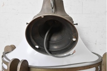 和製アンティーク　大正から昭和初期　透かし模様のレトロな飾り枠を備えたペンダントライト　(R-091004)