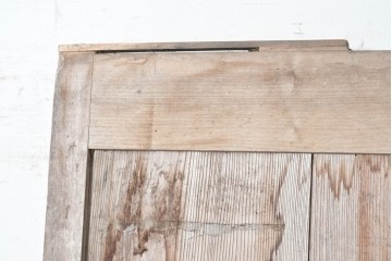 アンティーク建具　明治から大正期　杉材　縦板の木目を活かした重厚な佇まいの蔵戸1枚　(R-091006)